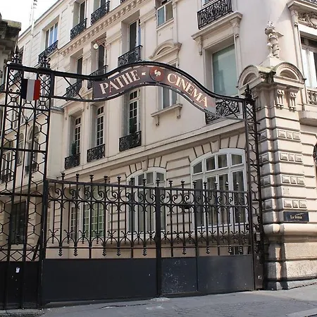 Apartment Bright Cosy 1 Bedroom Last Floor Central Montmartre Paris